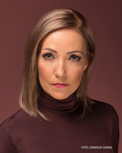Barta Dóra