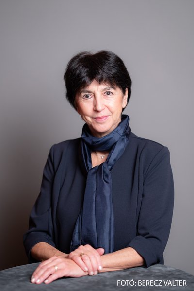 Szőnyi Nóra