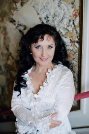 Elena Moșuc